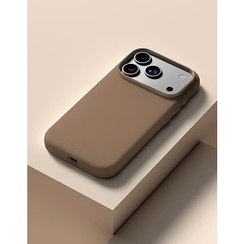 Чехол защитный VLP Aster Pro Case с MagSafe для iPhone 17 Pro, мокка