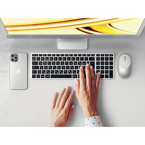 Клавиатура беспроводная Satechi Slim X2 Bluetooth Keyboard - русская раскладка. Цвет: серебристый