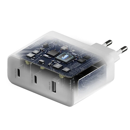 Сетевое зарядное устройство uBear Motion 140 Вт, 3 порта (2хUSB-C, 1хUSB-A), GaN + Super Fast Charging 2.0