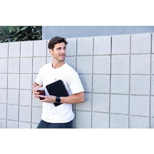 Чехол-клавиатура uBear FlexKey для iPad Pro 11" (M4 | M5), магнитная, soft-touch